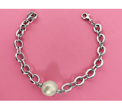 bransoletka ze srebra ozdobiona perłą