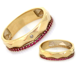 złoty pierścionek rubin