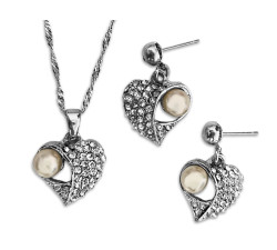 Komplet biżuterii serduszka z cyrkoniami i perełkami