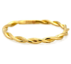 Złoty pierścionek 375 delikatny skręcony 0,76 g