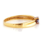 Złoty pierścionek 375 delikatny z akwamarynem