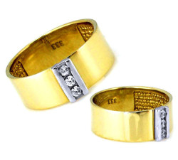 Złoty pierścionek 375 obrączkowy z cyrkoniami 3,36g