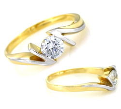 dwukolorowy pierścionek zaręczynowy