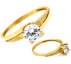 złoty pierścionek na zaręczyny