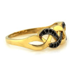Złoty pierścionek 585 przeplatany z czarnymi cyrkoniami rodowany na prezent