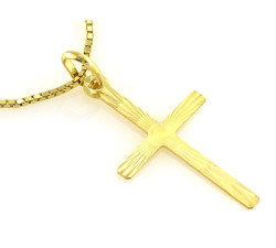 Złota zawieszka Krzyżyk diamentowany 