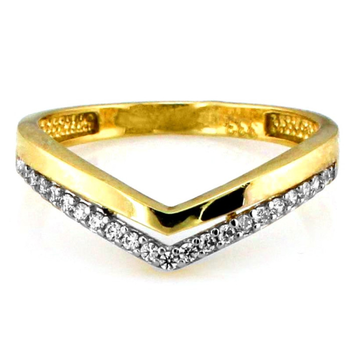 Złoty pierścionek wysadzany lśniącymi cyrkoniami w próbie 585 podwójna szyna literka V