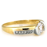 Złoty pierścionek 375 zaręczynowy z cyrkoniami