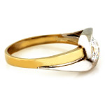 Złoty pierścionek 333 z cyrkonią zdobiony białym złotem
