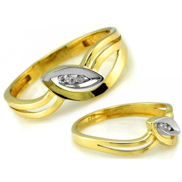 Złoty pierścionek 375 damski dwukolorowy z trzema cyrkoniami
