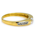 Złoty pierścionek 585 damski subtelny z cyrkoniami na prezent