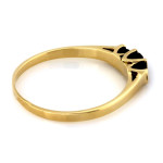 Złoty pierścionek 585 z modnymi czarnymi cyrkoniami