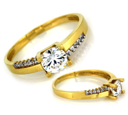Złoty pierścionek 333 z cyrkonią na zaręczyny elegancki