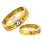 Złoty pierścionek 585 w kształcie obrączki elegancki wzór