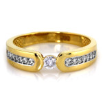 Złoty pierścionek 585 elegancka obrączka z cyrkoniami