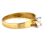 Zaręczynowy pierścionek złoty 585 z cyrkonią idealny do obrączki
