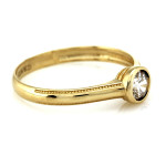 Złoty pierścionek 585 z okrągłym oczkiem klasyczny na zaręczyny