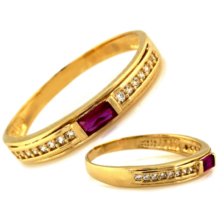 Delikatny złoty pierścionek 585 obrączkowy z czerwonym oczkiem