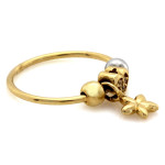 Złoty pierścionek 585 z kulkami z sercem z wiszącym kwiatkiem