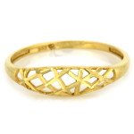 Diamentowany pierścionek z żółtego złota 375 z ażurem
