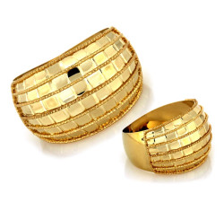 Szeroki pierścień złoty z wzorem w kratkę