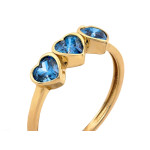 Złoty pierścionek 585 z trzema niebieskimi cyrkoniami z sercami