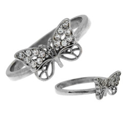 Srebrny pierścionek z ażurowym motylem 