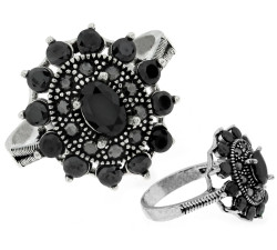 Duży srebrny pierścień oksydowany owalny z czarnymi kamieniami