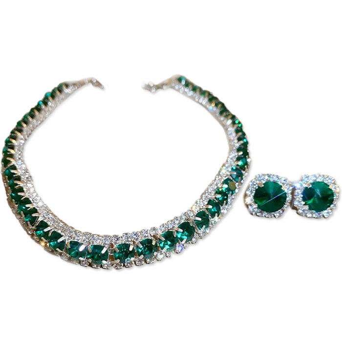 Komplet biżuterii damskiej choker z zielonymi cyrkonii i kolczyki na sztyft