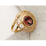 Złoty pierścionek bogato zdobiony 585 z dużą bursztynową cyrkonią ażur