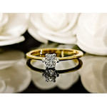 Złoty pierścionek 585 z oczkiem z diamentem idealny na zaręczyny