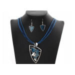 Modny komplet biżuterii niebieskie kamienie rzemyk