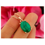 Komplet biżuterii z owalnym zielonymi kamieniem