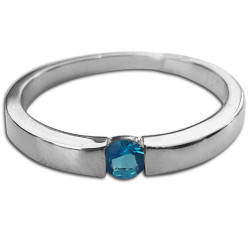 Srebrny pierścionek 925 oczko z niebieską cyrkonią 24r